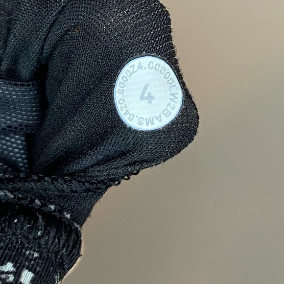 Lululemon All Sport Bra III Size 4 - Picture 5 of 5